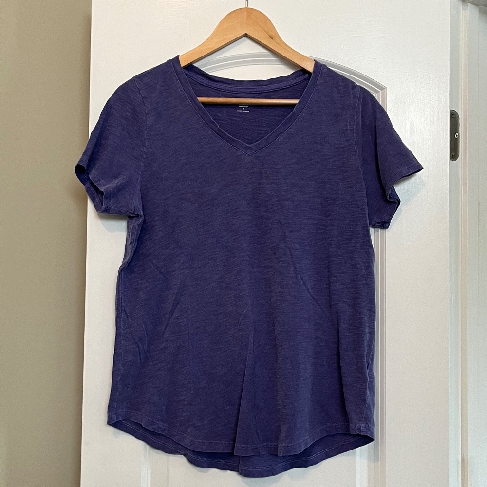 Old Navy Women’s Everywear V Neck T-Shirt - Purple - Size M